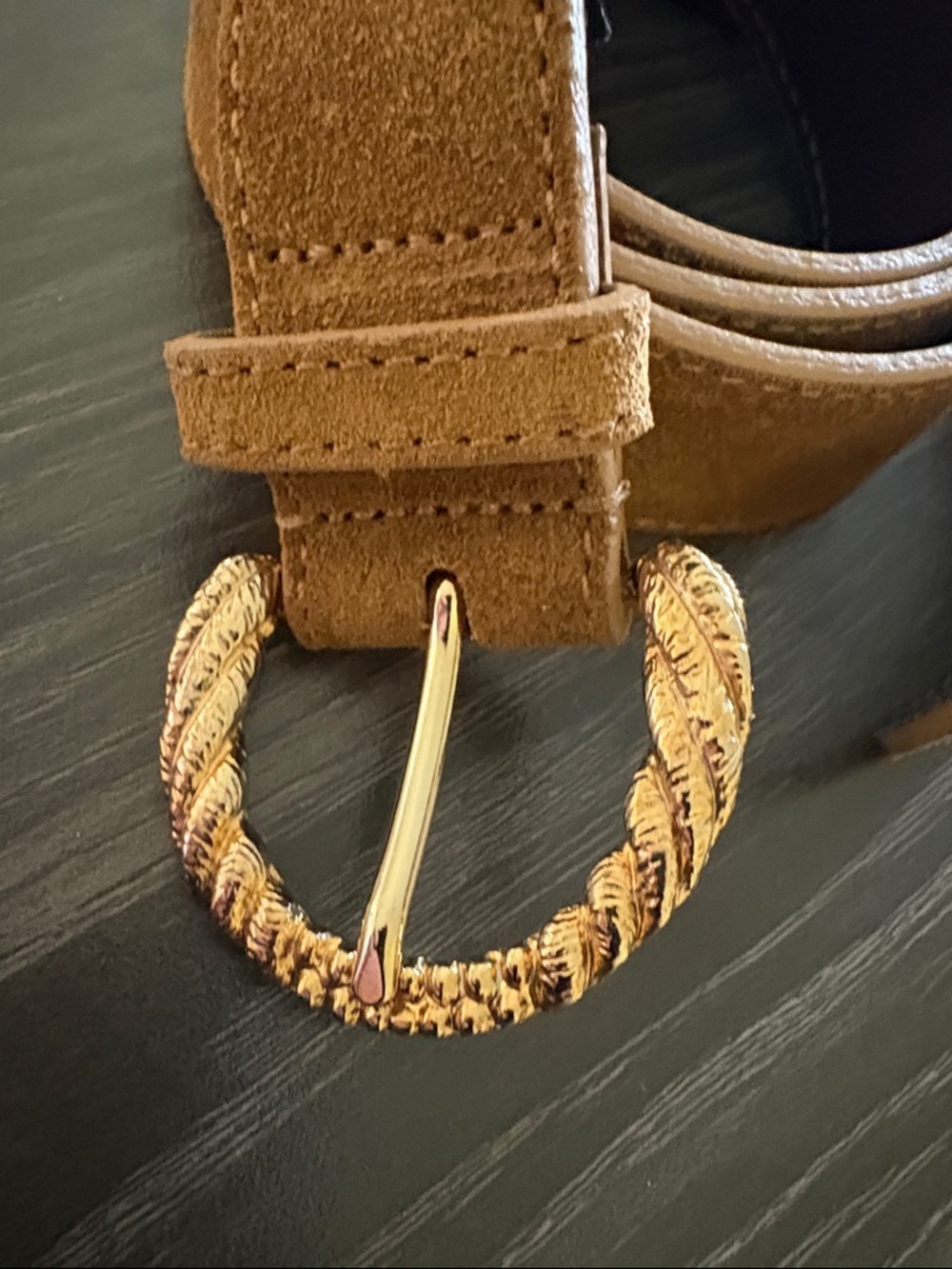 NEW! Sezane Thelma Suede Belt with Gold Textured Buckle 105/L - Picture 2 of 7